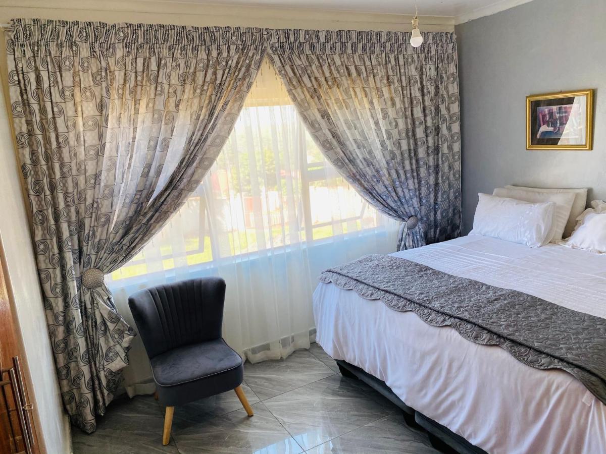 River Valley Guest House บัตเทอร์เวิร์ท ภายนอก รูปภาพ